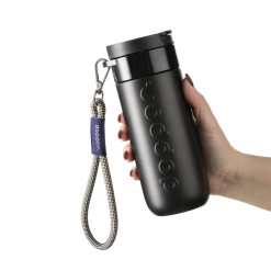 Travel mug dopper hand wrist cord Black Sandy2